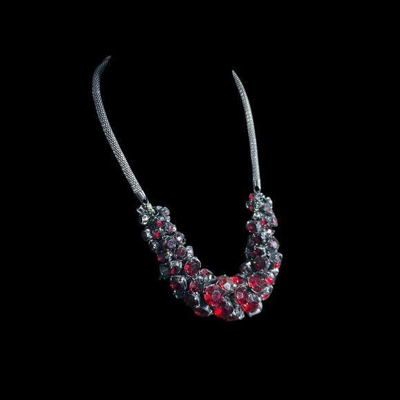 Liz Claiborne Red Rhinestone Statement Necklace Holiday Glam Elegant Luxury Bold - Picture 3 of 5
